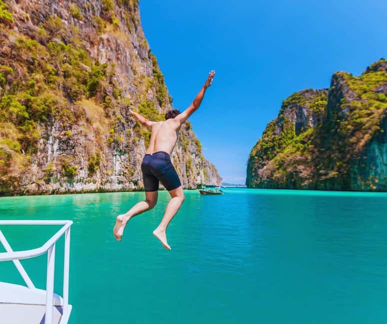 Ao Nang: Phi Phi Islands Speedboat or Catamaran Tour One day - Buffet Lunch at a Halal Restaurant (With Vegetarian Option)