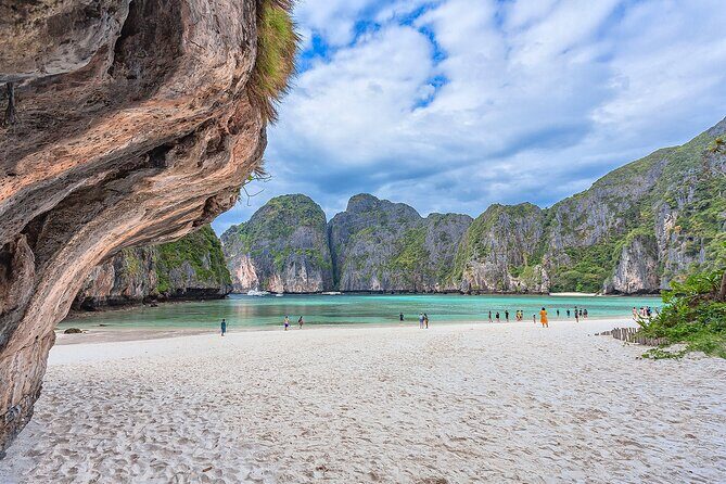 Bamboo Island, Pileh Bay & Phi Phi Island Snorkeling Tour from Phuket - From Royal Phuket Marina to Phi Phi: the 7:00 am rhythm