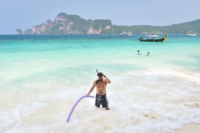 Blu Anda Catamaran to Phi Phi from Phuket - Loh Lana (Lana Bay) snorkeling: where the underwater time actually happens