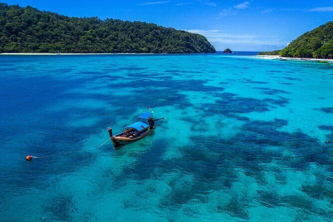Early bird Phi Phi islands and 4 Islands by Speedboat Tour - Phi Phi Don lunch and free time on the main island