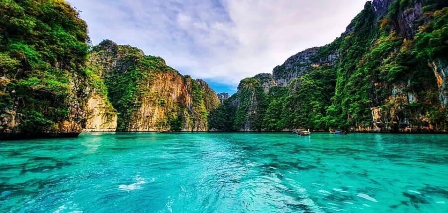 From Krabi: Phi Phi Islands Speedboat Day Tour - Ko Phi Phi Le snorkeling plus the Viking Cave and Monkey Beach “from the boat” rhythm
