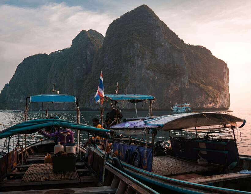 From Phi Phi: Full Day 7 Island Tour by Longtail with Sunset - Sunset on Phi Phi: turning the long ride into the best photo time