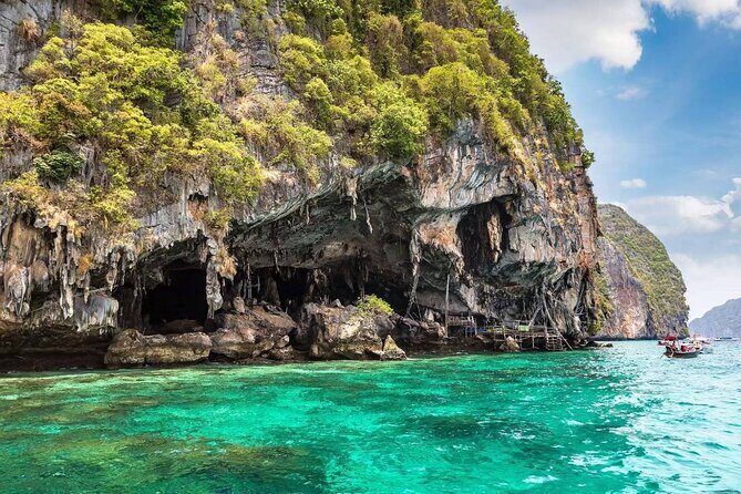 Phi Phi & Bamboo Islands Snorkeling Tour w/ Fins by Speedboat - Group size and comfort: max 30 travelers