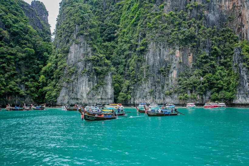 Phi Phi: Half Day Long Tail Boat to Maya Bay - Loh Samah Bay hop-on stop: a quick scenery break