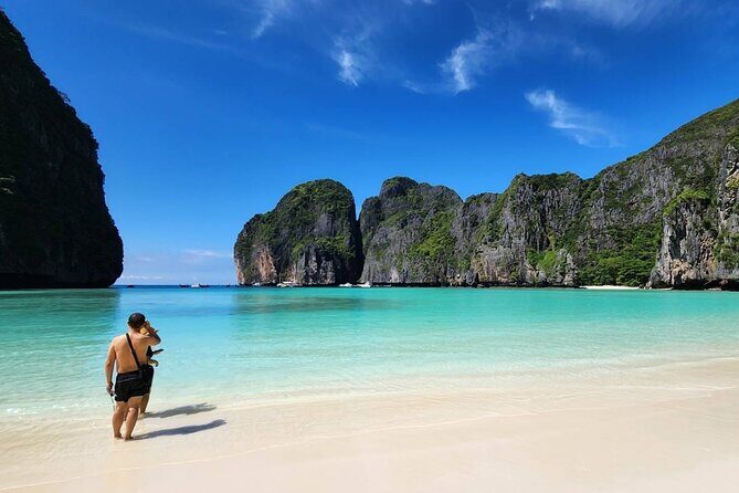 Phi Phi Island Speedboat Tour from Krabi - Pileh Lagoon and Viking Cave: where photos and breathing room happen