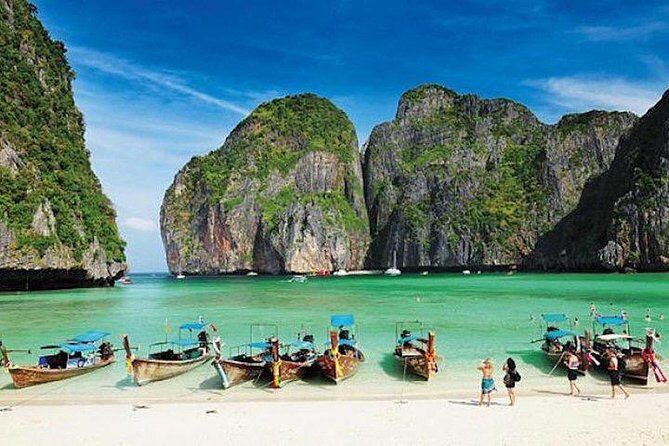Phi Phi Island Tour by Big Boat by Royal Jet Cruiser (First Class) - Food and onboard comfort: small perks that help your day