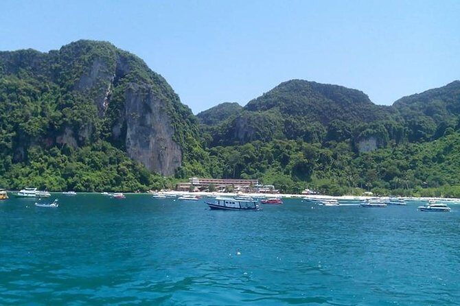 Phi Phi Islands Snorkeling Tour By Phi Phi Cruiser From Phuket - Ko Phi Phi Don lunch and free time: use your 2 hours well