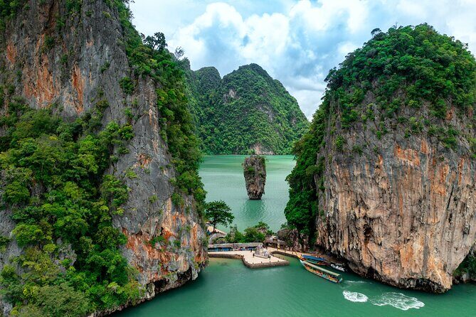 Phi Phi + James Bond islands Full day - Combo - A 9.5-hour island stack: why this combo feels efficient