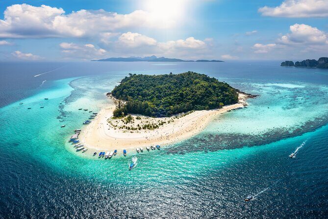 Phi Phi + James Bond islands Full day - Combo - Hongs of Phang Nga: canoeing plus a sand-beach reset