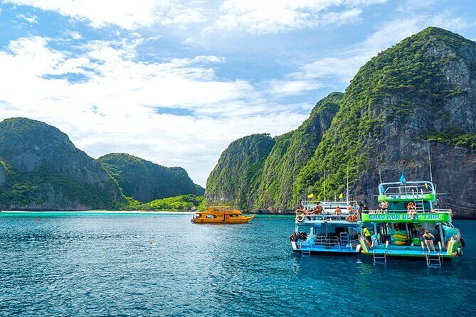 Phi Phi Khai Islands Excursion with Seaview & Lunch by speedboat - Viking Cave Photo Stop: Quick Views, No Pressure