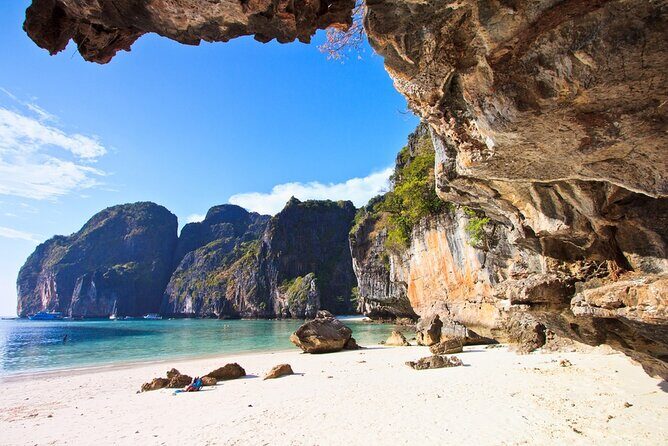 Phi Phi , Khai & Maya : Unforgettable Island Hopping by Speedboat - What This Phi Phi, Khai & Maya Speedboat Day Really Delivers