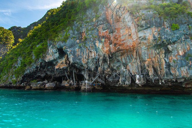Phi Phi , Khai & Maya : Unforgettable Island Hopping by Speedboat - Morning in Phuket: Light Breakfast, Registration, and Head to Maya Bay
