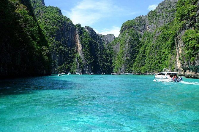 Phi Phi, Maiton, Khai Island Sunset Romantic Trip By Phuket Seahorse Marine - Maiton Private Island: a calmer island break with snorkeling