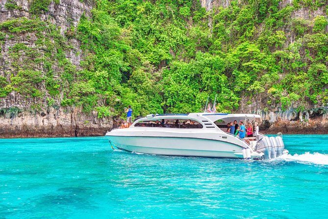 Phi Phi Sunrise Premium Tour - Food on the move: light breakfast, then Thai buffet lunch