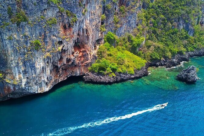 Phuket: Wow Andaman Snorkeling Trip to Phi Phi & Bamboo Islands - Koh Phi Phi Leh and Loh Da Lum Bay: beach time with clear turquoise water