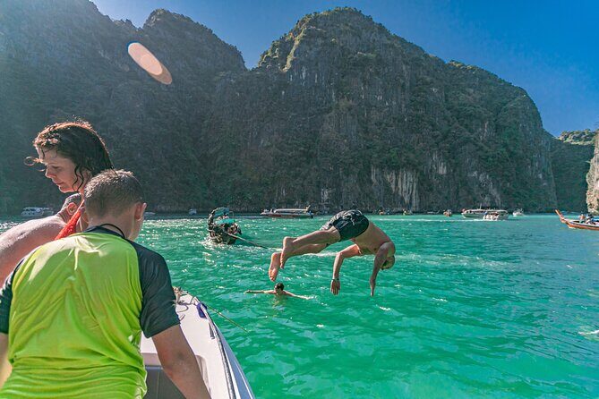 Private Phi Phi Islands & Bamboo Full Day Tour with snorkeling - The first snorkeling window at Ko Phi Phi Don