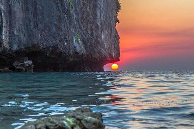 Private Tour Phi Phi Early Bird Premium Tour by Speed Boat - Key things that make this Phi Phi Early Bird tour worth it